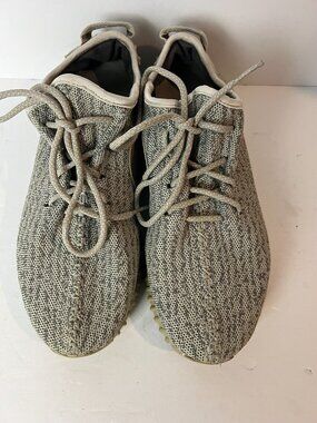 Yeezy 350 Moon rock size 9.5